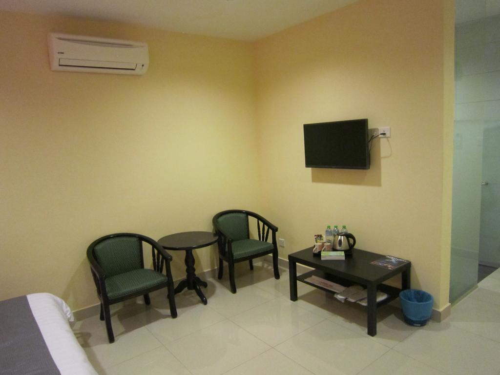 Oyo 151 Twin Hotel Kuala Lumpur Exterior photo