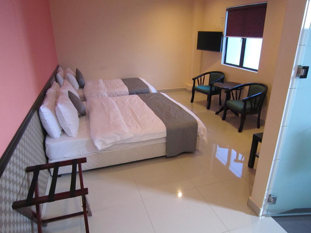 Oyo 151 Twin Hotel Kuala Lumpur Exterior photo