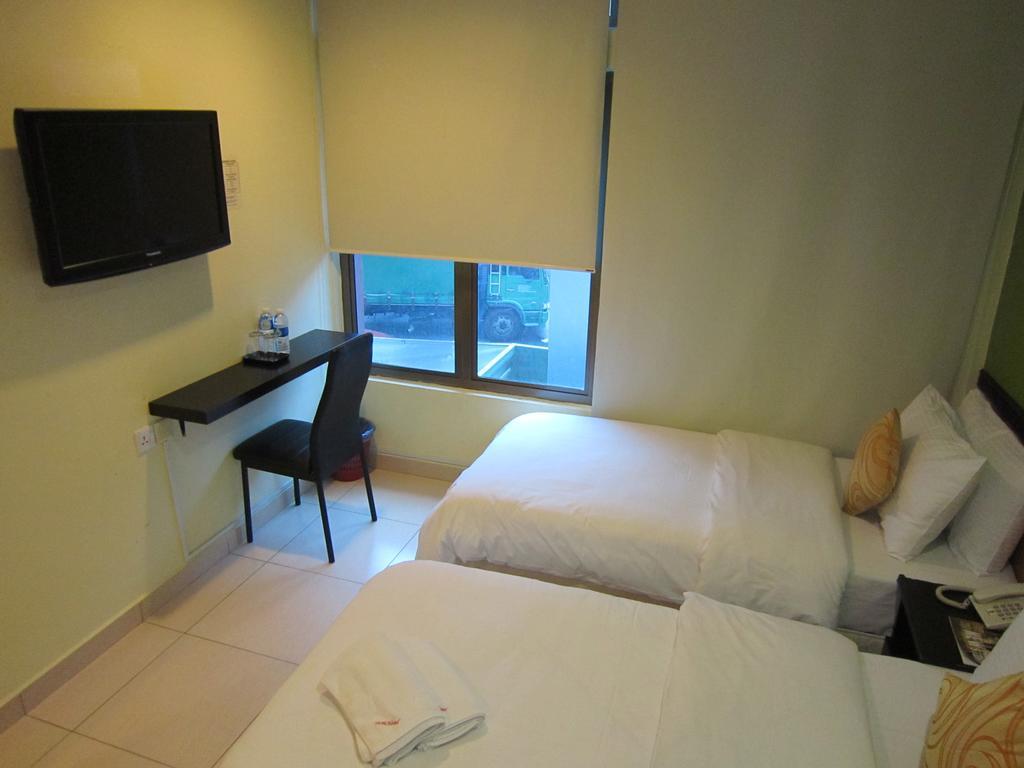 Oyo 151 Twin Hotel Kuala Lumpur Exterior photo