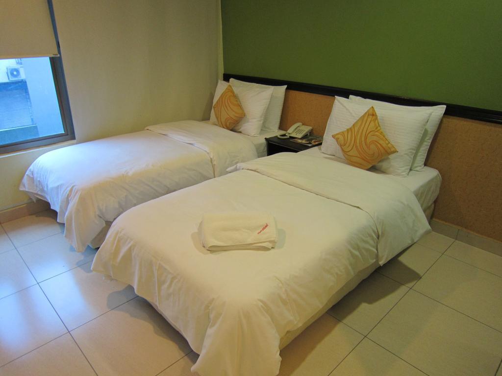 Oyo 151 Twin Hotel Kuala Lumpur Exterior photo
